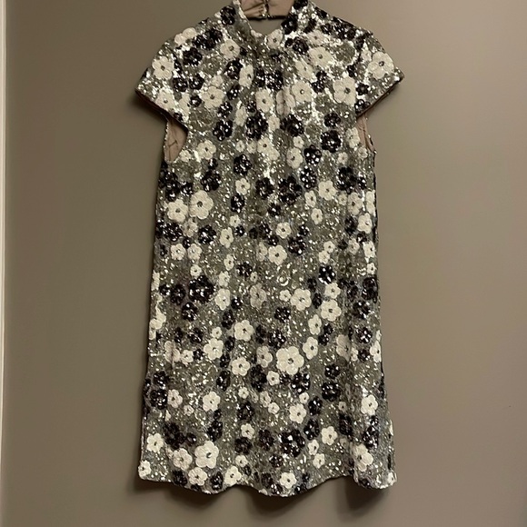 🔥🔥NWT Anthropologie Mock-Neck Floral Sequin Mini Dress - sz S/M - Picture 6 of 13